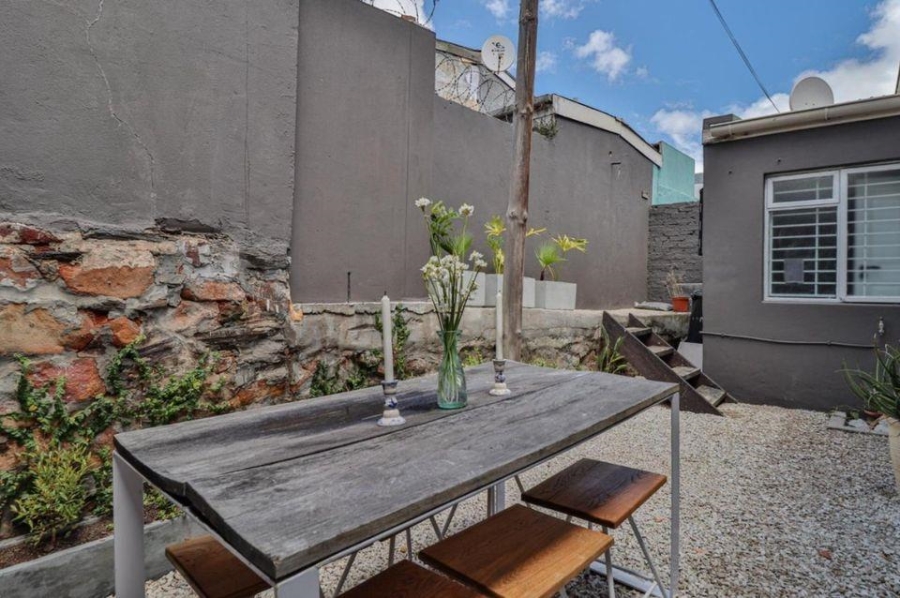 To Let 3 Bedroom Property for Rent in Woodstock Western Cape